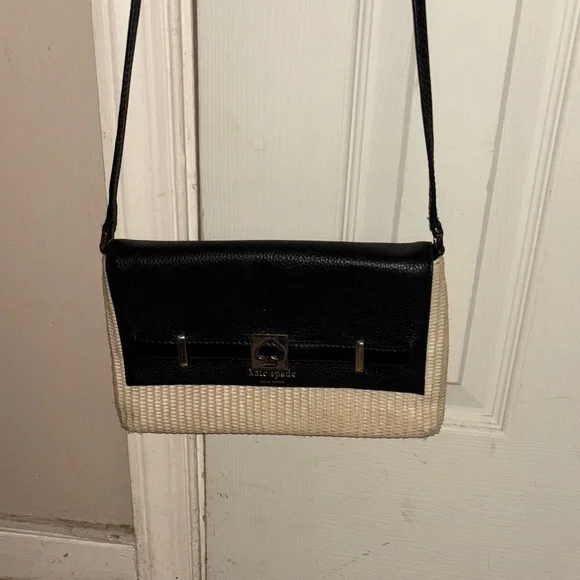 Kate Spade Cobble Hill Crossbody - Picture 2 of 14